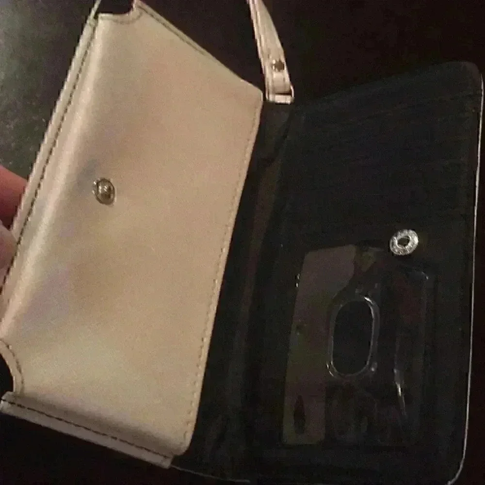 White wristlet